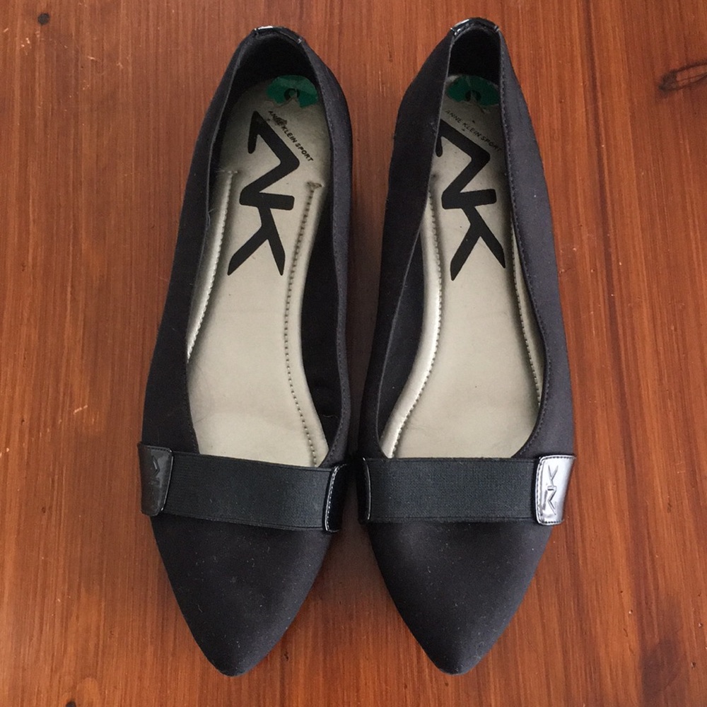 Anne Klein pointy toe black flats